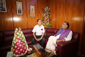 Hon'ble AM & Director